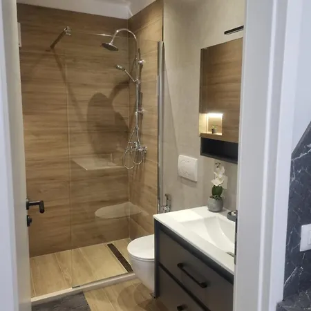 Kamel 度假居 Vlorë